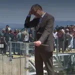Otvoren stakleni vidikovac na Kablaru, Vučić kaže – može da izdrži i 150 tona