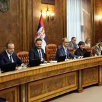 Vlada Srbije utvrdila predloge rebalansa budžeta, minimalca i finansijske pomoći građanima