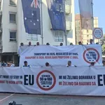 Prevoznici održali protest ispred delegacije EU u Srbiji: Dali rok od dve nedelje za ispunjenje zahteva ili blokiraju granične prelaze