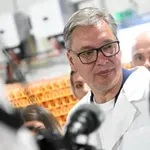 Vučić: Biće smanjeni porezi i doprinosi da bi minimalna zarada bila veća