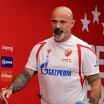 Stanković: Pritisak je sastavni deo posla, milion puta bih stao ispred igrača