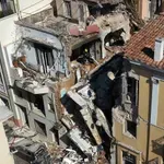 Urušila se zgrada u Atini nakon eksplozije, najmanje šest osoba vodi se kao nestalo, troje povređeno