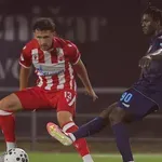 Zvezda kaznila propuštene šanse rivala i došla do pobede u finišu meča