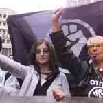 ‘Problem Srbije je što nije imala 4. oktobar’: Ivan Marović, bivši lider Otpora, za BBC