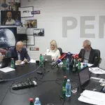 Savet REM-a formalno radi, u praksi blokiran: Cilj – odbrana režimskih medija dok su u kampanji