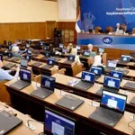 RIK odbio prigovor birača o nepristupačnosti biračkih mesta u inostranstvu, raspravlja o prigovoru studentske liste