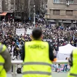 Ostavke, izvinjenja i zahtevi za promenama: Šta se dešava sa medijima u Srbiji