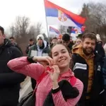 Izborni presek: Stižu posmatrači iz EU, još jedan član napustio SPS, studenti peške za Beograd