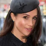 Megan Markl se kune u ovu maskaru: Prodaje se i kod nas, košta samo 740 dinara