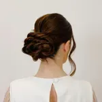 3 frizure za leto koje izgledaju skupo, a prave se za minut