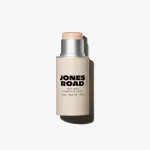 Novi puder o kom bruji beauty svet: Formula daje „skin glow“ efekat bez teškog osećaja na licu