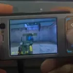 Ентусиаст подкара оригиналната Half-Life на Nokia N95 от 2007 година с 30 FPS и поддръжка на мишка и клавиатура