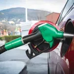 Nova zaušnica na bencinskih servisih: opolnoči so se cene goriv znova zvišale - dizel spet podrl rekord