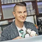 Damjan Murko z javnostjo delil ganljivo sporočilo: "Rad vaju imam bolj, kot lahko povedo besede ... "