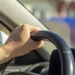 Voznik z Balkana se temu preprosto ni mogel upreti: z jeklenim konjičkom naredil nekaj, kar številnim ne bi padlo na pamet (in krepko nasmejal)