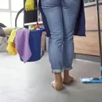 Študij je obesila na klin in začela delati kot čistilka: "Čez 5 let si bom kupila stanovanje," se glasijo njene odločne besede