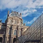 Težavam ni videti konca: Louvre se po ropu sooča še z eno veliko nadlogo