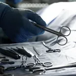 Slovenec se je kar 7 let izdajal za kirurga: ogoljufal še lastnega pomočnika