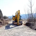 Krvavi obračun: lastnika podrli na tla, bratranca davili do nezavesti, policija pa naj bi čakala za vogalom?!