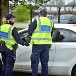 V središču Ljubljane med kontrolo prometa ustavili voznika - ko so preverili prtljažnik, so ga takoj ovadili