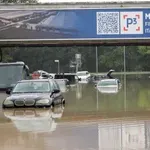 Vreme jo je zagodlo tudi našim sosedom: novice o veliki škodi in celo smrtni žrtvi so pretresle regijo