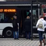 Voznik avtobusa v Ljubljani brez dlake na jeziku odgovoril na najpogostejša vprašanja o svojem poklicu