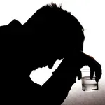 27-letnik napadel moškega, ki mu je hotel preprečiti vožnjo pod vplivom alkohola: sledilo je to ...