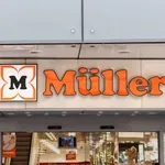 Iz prodaje v drogerijah Mueller umaknil izdelek, ki je nevaren za zdravje