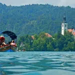 Na priljubljeni slovenski turistični točki se je odvila prava drama, posredovali celo gasilci in potapljači