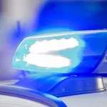 Huda prometna nesreča v Mariboru: poškodbe usodne za 26-letnega motorista