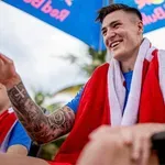 Bo Benjamin Šeško osupnil svet športa s prestopom na ... drugi konec sveta?! Vabilo v državo, v kateri so milijoni kot bomboni