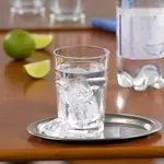 Kaj pomeni, če zjutraj najprej spijete kozarec vode z limono? To pove več o vas kot si morda prestavljate (gre za osebnostne lastnosti)