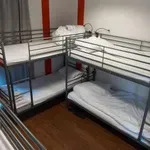 Jezna lastnica hostla turistu zaprla vrata pred nosom: "Najdite drugo nastanitev!"