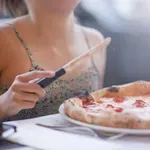 "Cene pic v Ljubljani so nore," pravi naša novinarska kolegica, ki je odkrila lokacijo, nad katero ni mogla skrivati navdušenja (in pokazala, koliko je plačala)