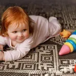 Hčerkam ni dobro dati teh imen, poznavalci pravijo, da lahko zaznamujejo otroka, saj prinašajo samoto in žalost