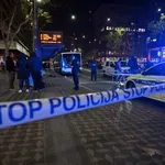 Znanih več informacij o napadu na Bavarskem dvoru: policija razkrila, kakšno je stanje voznika avtobusa