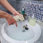 Teh pet stvari čim prej odstranite iz kopalnice – lahko vas stanejo zdravja