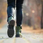 Je samo hoja dovolj za dolgo in zdravo življenje? Strokovnjaki razkrivajo, kako tudi v starosti ohranjati vitalnost