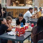 McDonald's z odmevno novostjo za prebivalce tega slovenskega mesta (FOTO)