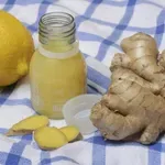 Zato ingverja nikoli ne bi smeli olupiti (napaka, ki jo počnejo mnogi)