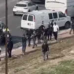 Grozljiv napad v Izraelu: Palestinec do smrti povozil pešca, nato pa na ulici zabodel mlajšo žensko