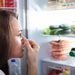 To je 11 živil, ki jih ne smete jesti po preteku roka uporabnosti