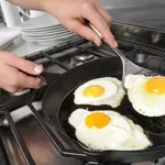 Moški več kot leto dni vsak teden pojedel kar 28 jajc: kar je sledilo, je presenetilo vse