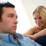 Astrologi opozarjajo: po razhodu se temu astro znamenju raje ne zamerite (ko so ranjeni, postanejo najnevarnejši)