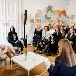 Svet skozi ženske oči: Elle Dialog letos odprl pomembna vprašanja o dogajanju v svetu, ženskem glasu in moči (FOTO)