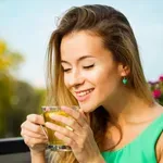 Nujno je treba poznati razliko med zelenim in črnim čajem, saj močno vpliva na vaše telo (in zdravje)