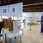 Janša udaril z dokazi o odnašanju skrinjic in zahteva izbris tisoče glasov!