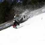 Začetek praznika v Planici zaznamoval srhljiv padec 21-letnega slovenskega skakalca