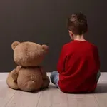 3 družinske rane, ki se prenašajo generacijsko - nekaterih ne reši niti terapija