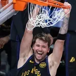 Luka Dončić z izjemno vrnitvijo na košarkarski parket presegel nov mejnik